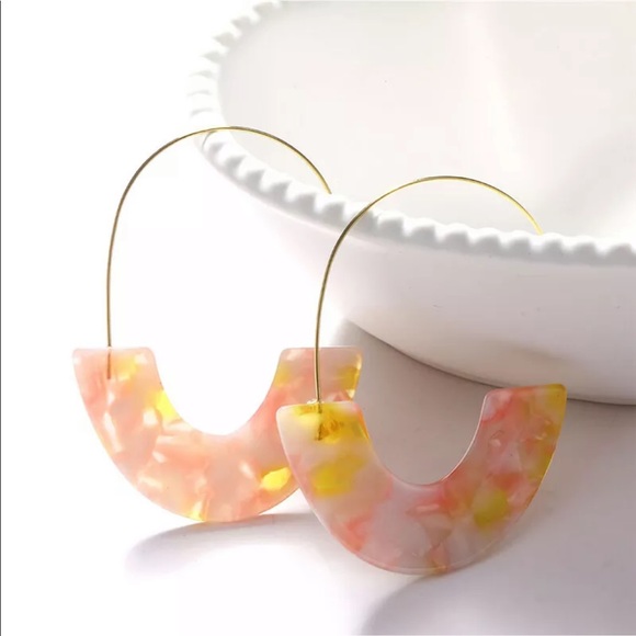 Geometric Dangle Earrings (Bloggers Favorite) - Picture 2 of 5